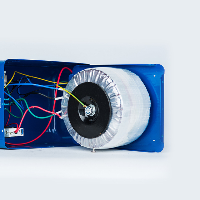 Industrial grade 3000VA pure copper booster transformer 110V to 220V, global voltage adaptation, to ensure seamless operation of electrical appliances across borders